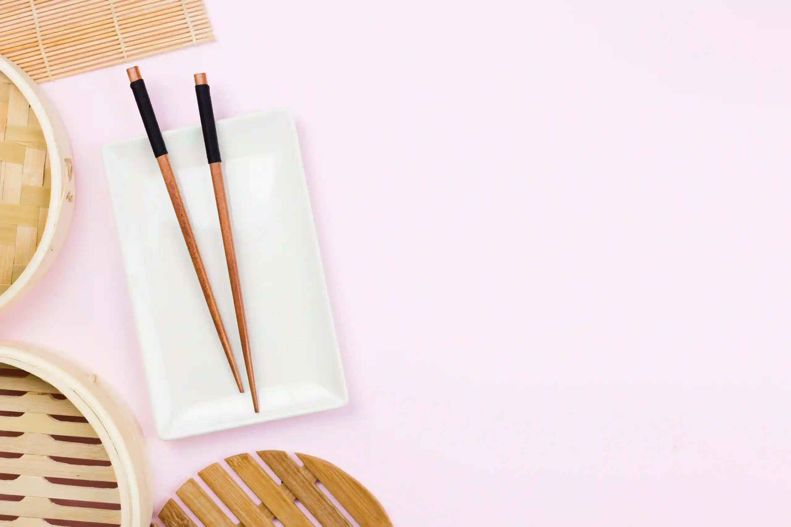 Trucos para aprender a comer con palillos chinos